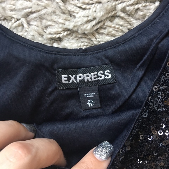 Express crop top with sequins size Xs - Picture 3 of 5